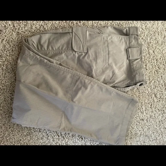 5.11 tactical cargo pants. 34/30 - Picture 1 of 3
